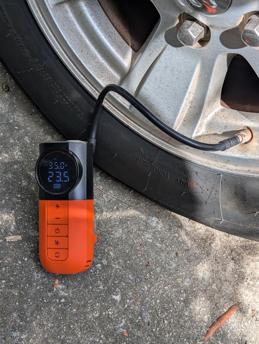 ETENWOLF S1 Tire Inflator: Power Meets Precision