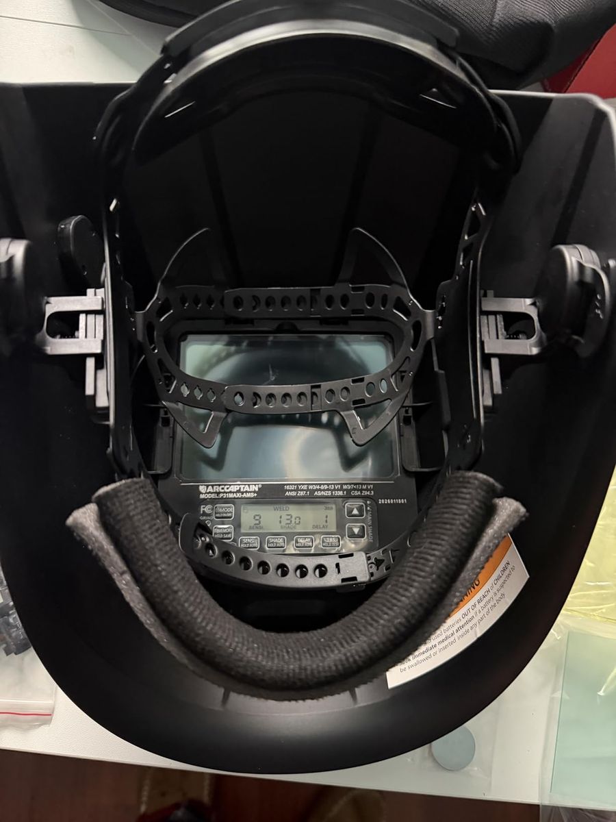 ARCCAPTAIN Intelligent Auto-Shade Welding Helmet - 4.6" Large View
