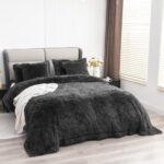 YUSOKI Faux Fur Blanket: Cozy Winter Must-Have