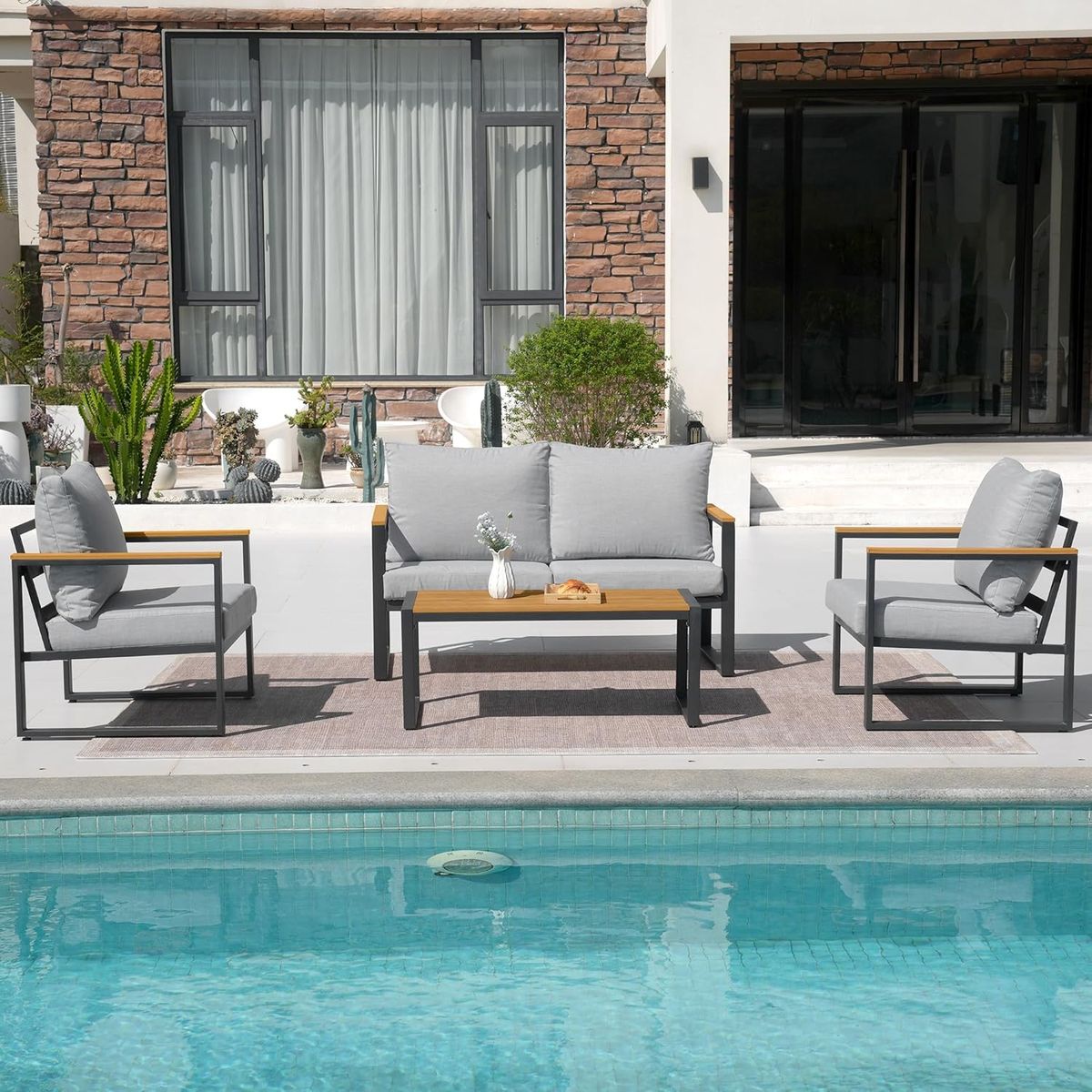COMLAX FIELD 4-Piece Patio Conversation Set with Coffee Table