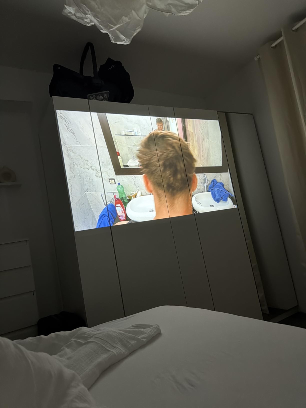Aurzen BOOM Air Google TV: Portable 4K Smart Projector