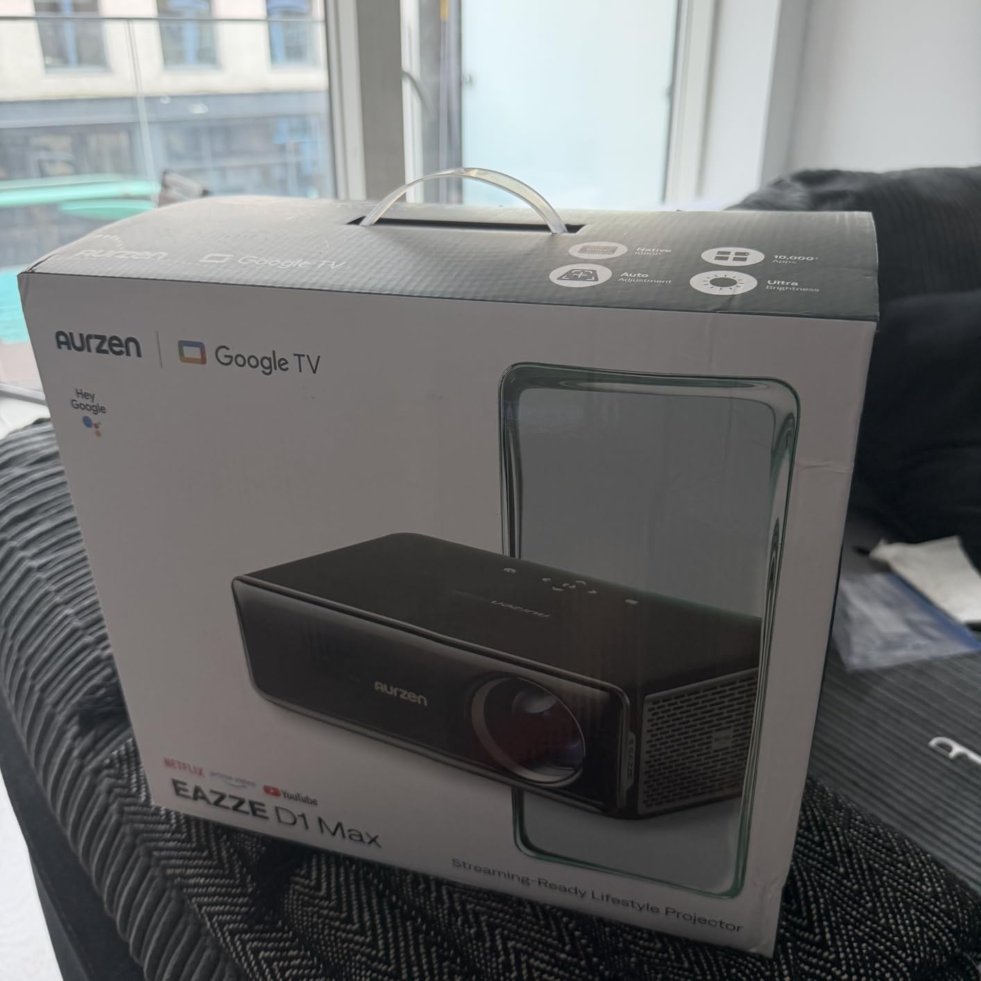 Aurzen EAZZE D1 MAX: 4K Smart Projector with Google TV